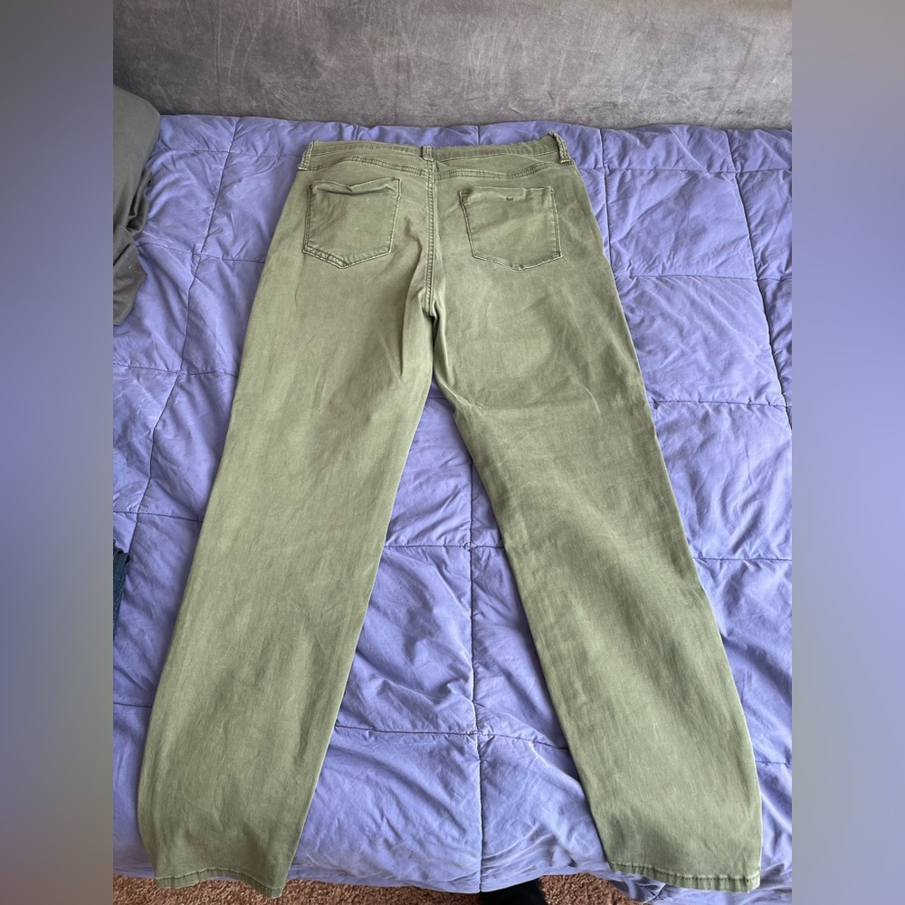 Celebrity pink skinny pants - Picture 2 of 3